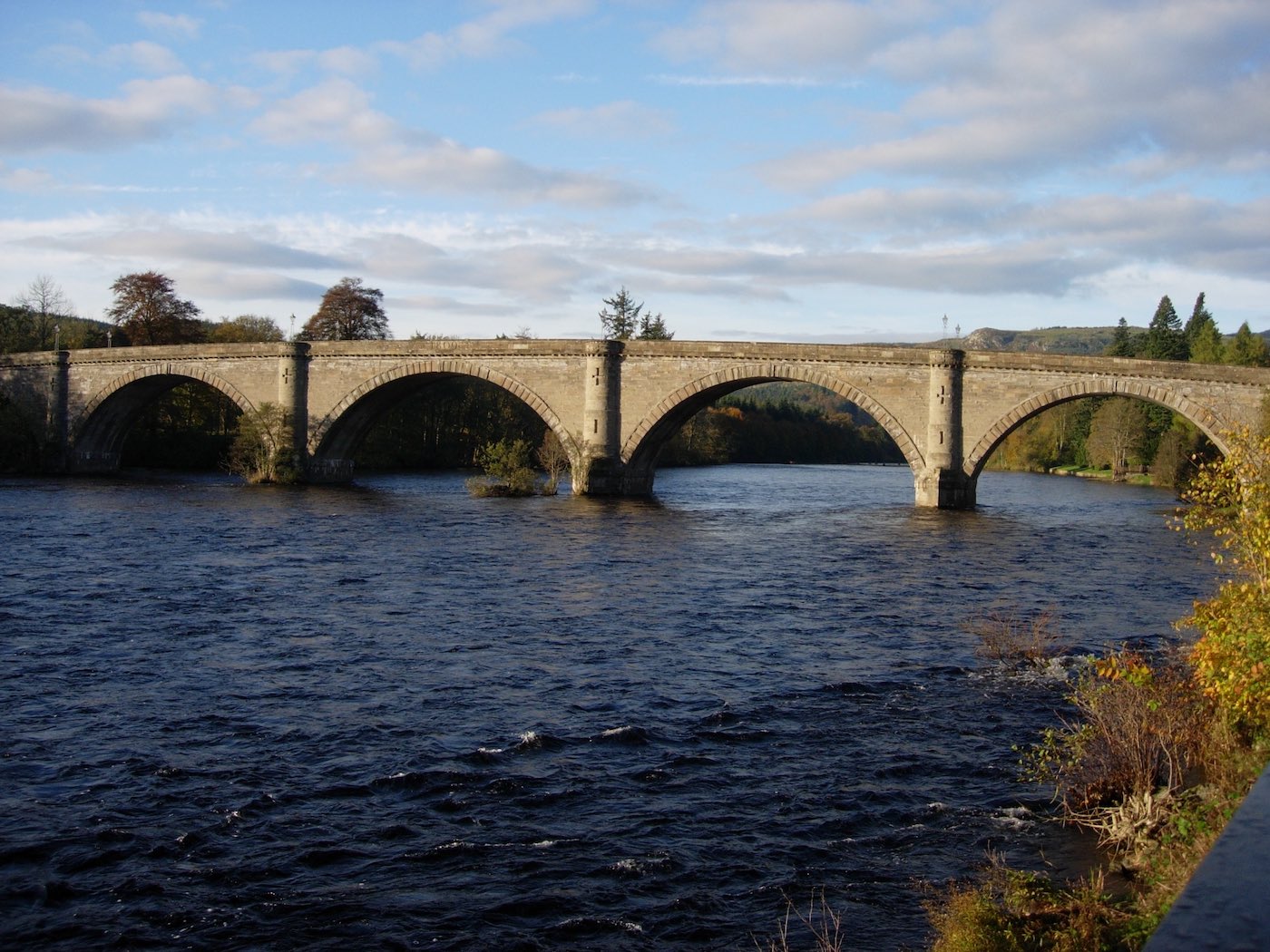 This fantastic 200 year old sandstone bridge spans the River Tay at Dunkeld and is a landmark on the Tay. There's some very good salmon fishing water both upstream and downstream of the beautiful Scottish bridge which has been a a visual marker for many River Tay fishing trip guests over the last 2 centuries.