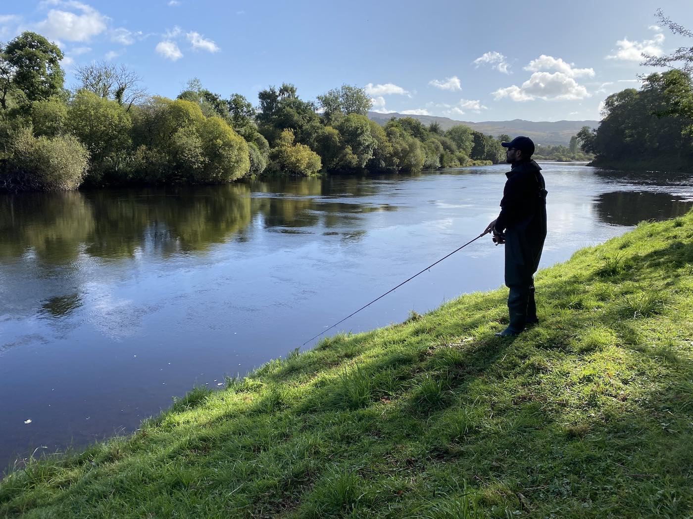 There's just as much tactical skill in using a spinning rod as there is in fly fishing and make no mistake about that fact. Big Scottish salmon rivers like Tay requires an intelligently thought out fishing plkan with either fishing method. This shot was taken at the tail of the Green Bank Pool near the River Tummel / River Tay confluence.
